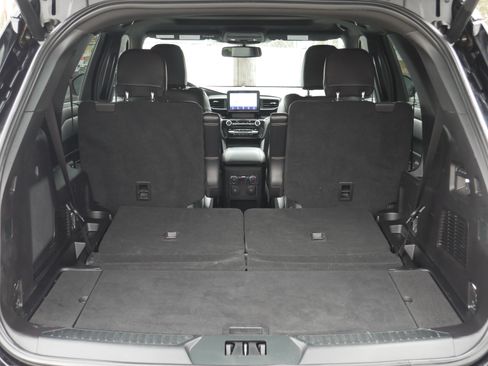 Certified 2021 Ford Explorer ST image 26