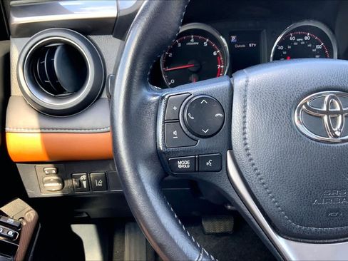 Used 2017 Toyota RAV4 SE w/ Advanced Technology Package FWD image 24