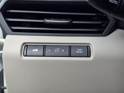 Used 2019 Nissan Altima 2.5 S FWD image 23