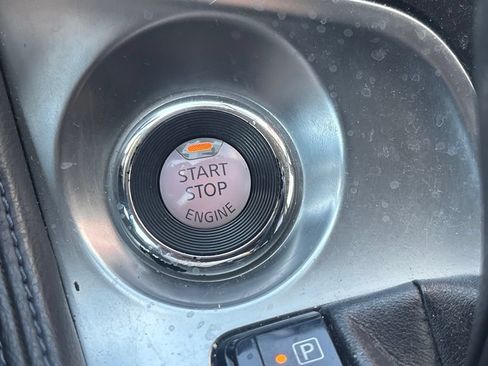 Used 2017 Nissan Maxima SR FWD image 18