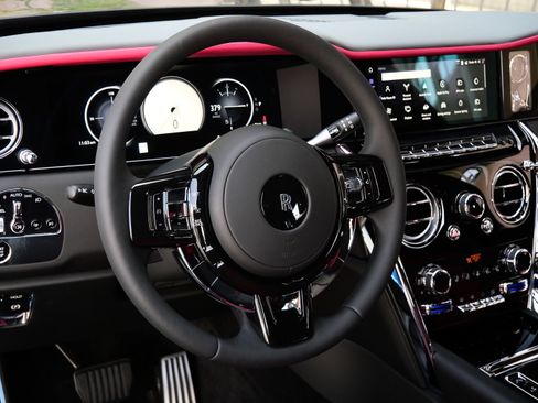 New 2026 Rolls-Royce Cullinan AWD/4WD image 24
