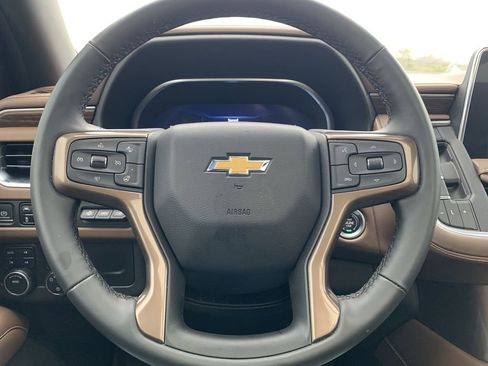 Used 2023 Chevrolet Suburban High Country w/ Premium Package 2 image 11