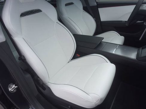 Used 2024 Tesla Model 3 Performance image 23