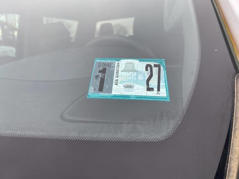 Used 2020 Chevrolet Silverado 2500 LT w/ Snow Plow Prep/Camper Package image 43