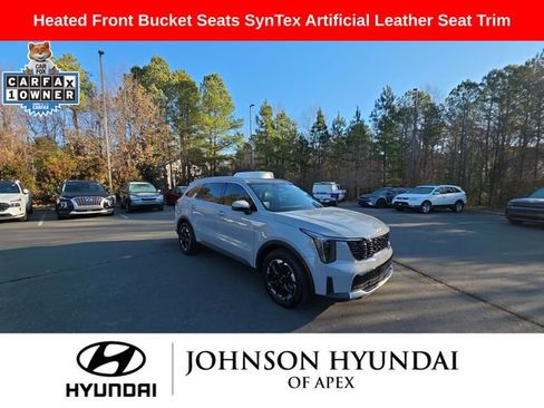 Used 2024 Kia Sorento S w/ Panoramic Sunroof Package image 13