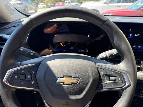Used 2024 Chevrolet TrailBlazer LT w/ Convenience Package FWD image 18