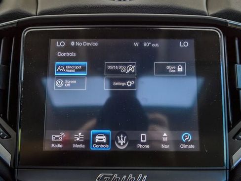 Used 2018 Maserati Ghibli image 22