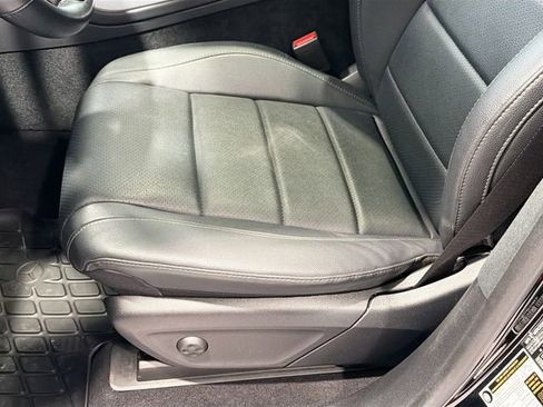 Used 2022 Mercedes-Benz GLE 350 4MATIC image 18