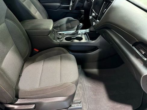 Used 2020 Chevrolet Traverse LT image 29