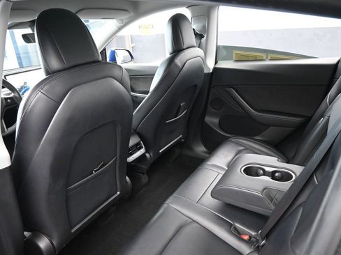 Used 2021 Tesla Model Y Long Range image 33