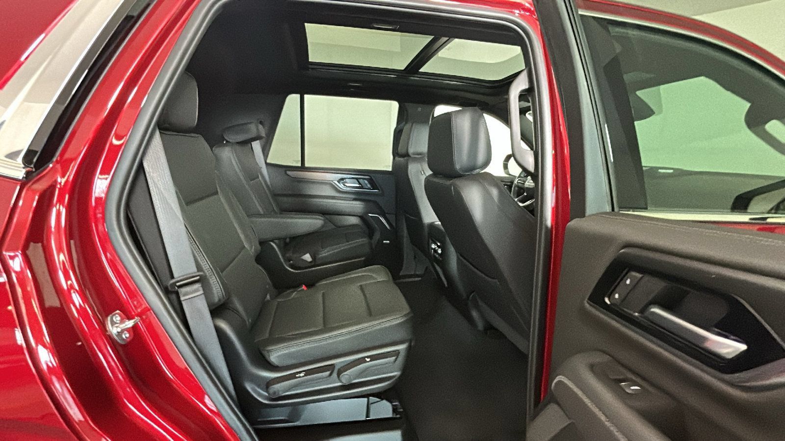 New 2026 GMC Yukon Denali w/ Sun & Power Step Package AWD/4WD image 35