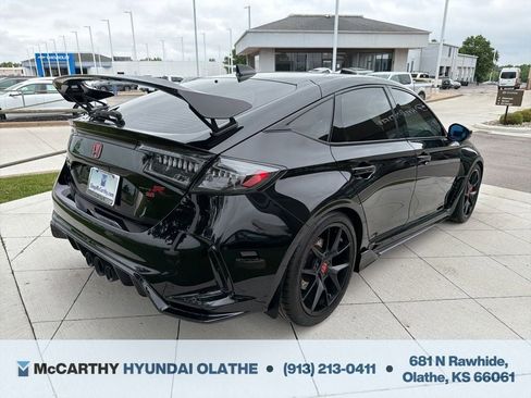 Used 2023 Honda Civic Type R image 16