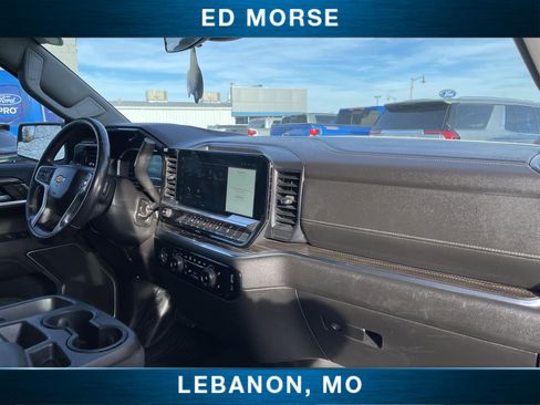 Certified 2022 Chevrolet Silverado 1500 LT w/ Z71 Off-Road Package image 27