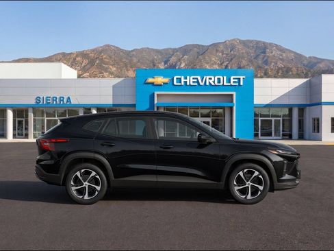 New 2026 Chevrolet Trax RS FWD image 3