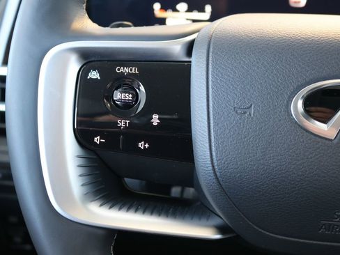 Certified 2025 INFINITI QX80 Luxe image 51