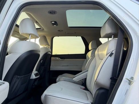 Used 2024 Hyundai Palisade Limited image 21