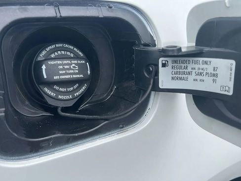 Used 2017 Volkswagen Jetta SEL image 47