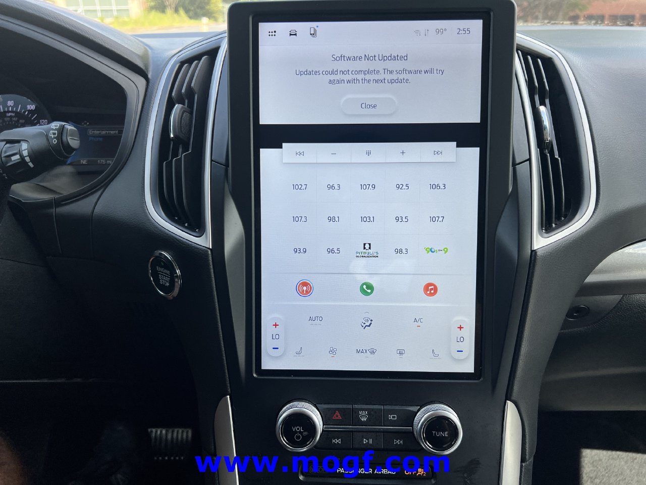 Used 2024 Ford Edge SEL AWD/4WD image 7