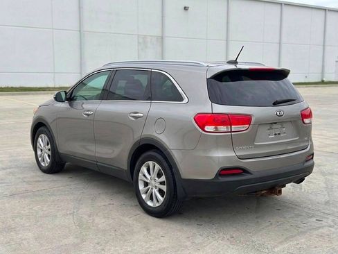 Used 2016 Kia Sorento AWD image 6
