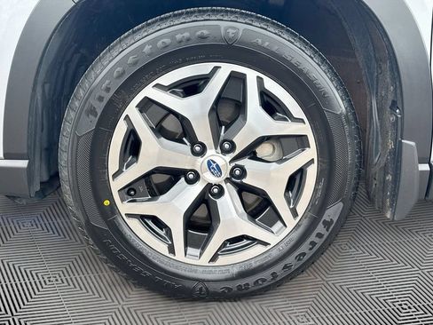 Certified 2024 Subaru Forester Premium AWD/4WD image 29
