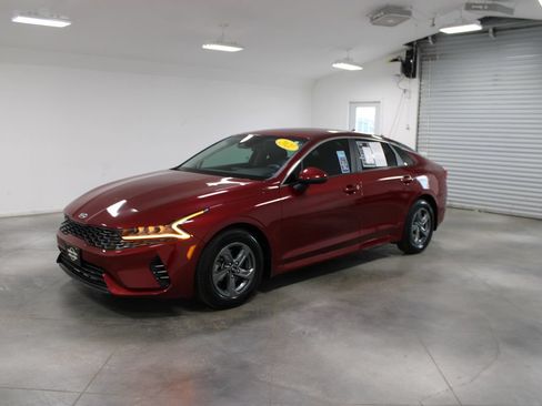 Used 2021 Kia K5 LX FWD image 5