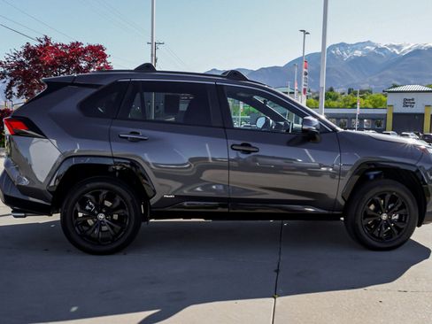 Certified 2024 Toyota RAV4 SE w/ Weather Package AWD/4WD image 9