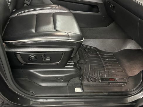Used 2022 RAM 1500 Limited AWD/4WD image 36