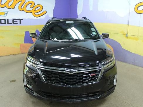 Used 2022 Chevrolet Equinox RS w/ LPO, Floor Liner Package FWD image 3