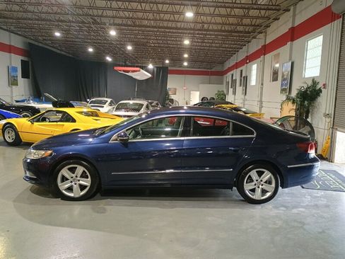 Used 2014 Volkswagen CC Sport FWD image 2