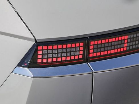 Certified 2024 Hyundai Ioniq 5 Limited RWD image 10