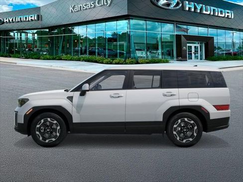 New 2026 Hyundai Santa Fe SE image 3