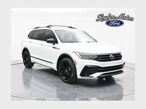 Used 2023 Volkswagen Tiguan SE R-Line FWD image 1