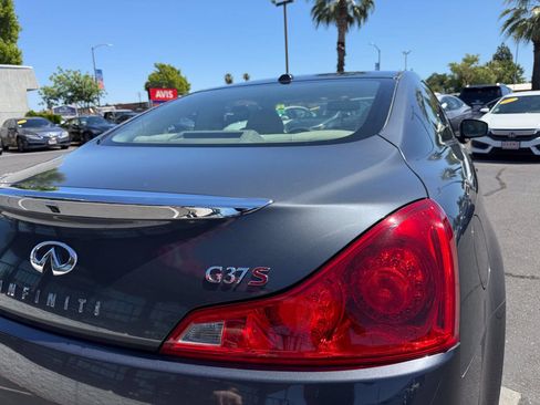 Used 2010 INFINITI G37 Journey w/ Premium Pkg RWD image 25