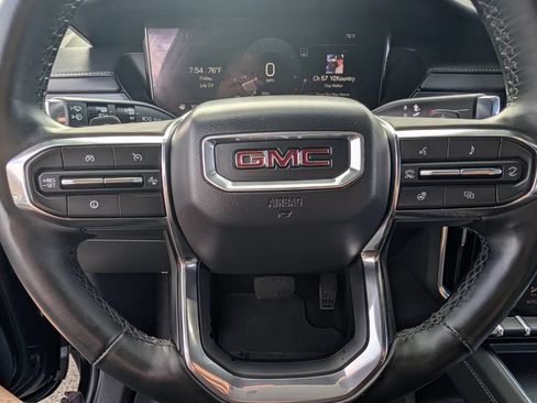 Used 2025 GMC Acadia Elevation AWD/4WD image 23