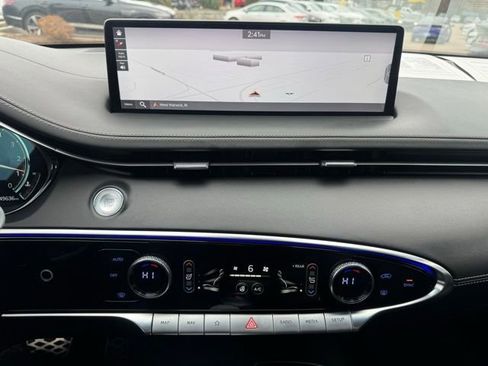 Used 2023 Genesis GV70 2.5T Sport Prestige w/ Sport Prestige Package image 33