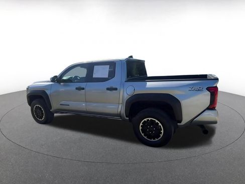 Used 2025 Toyota Tacoma TRD Off-Road image 10