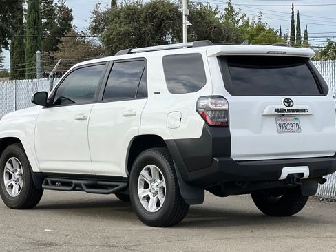 Certified 2023 Toyota 4Runner SR5 RWD image 5
