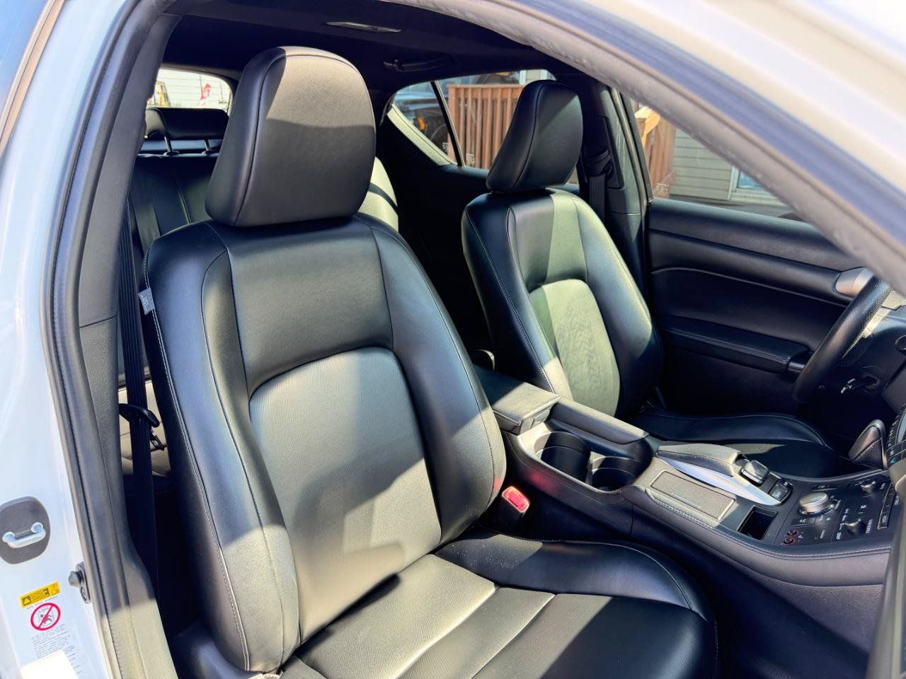 Used 2015 Lexus CT 200h w/ Navigation Package FWD image 41