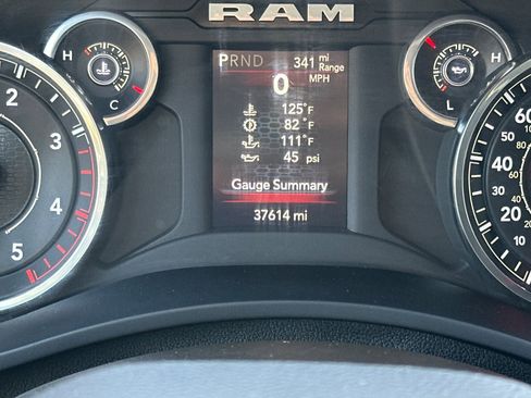 Used 2024 RAM 2500 Big Horn image 24