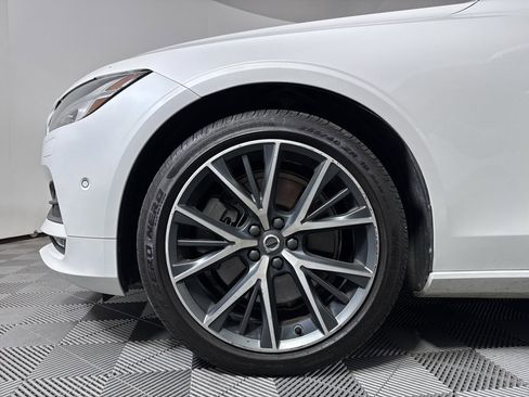 Used 2018 Volvo S90 T6 Momentum w/ Convenience Package AWD/4WD image 18