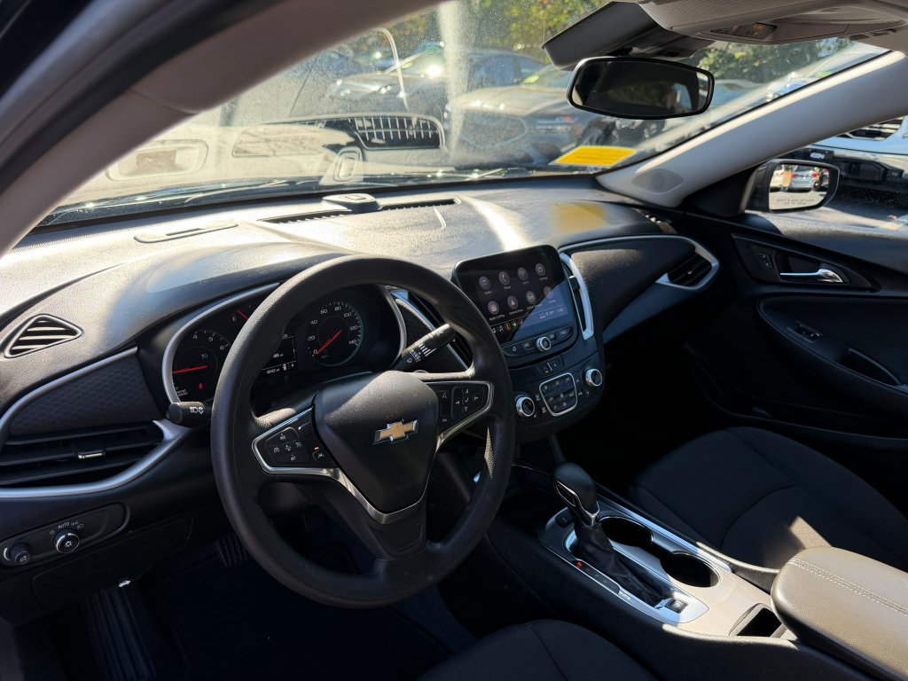 Used 2024 Chevrolet Malibu LT FWD image 10