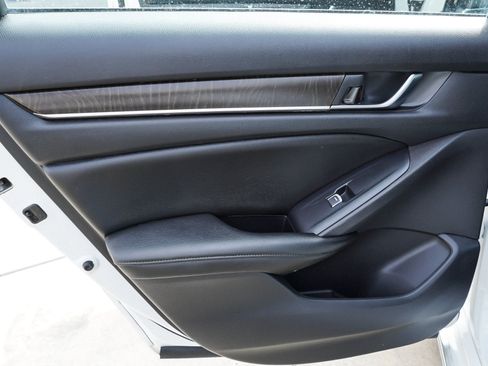 Used 2019 Honda Accord EX-L image 26