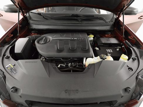 Used 2020 Jeep Cherokee Trailhawk w/ Cold Weather Group image 34