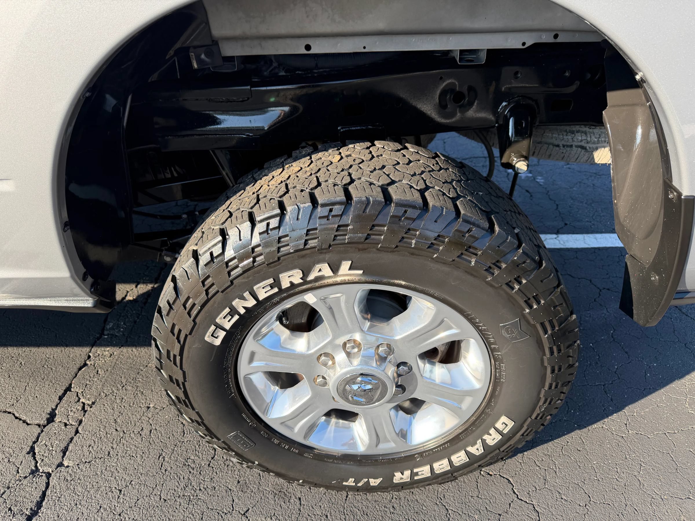 Used 2023 RAM 2500 Big Horn w/ Level 1 Equipment Group AWD/4WD image 12
