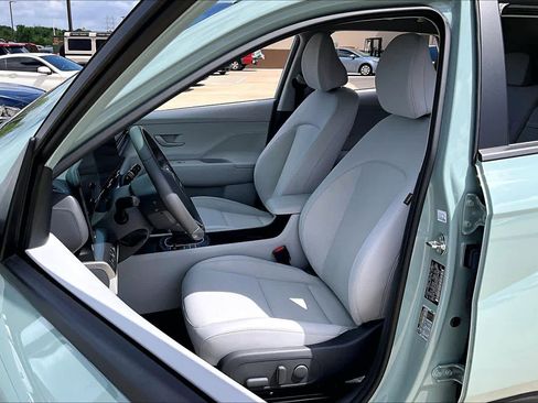 Certified 2024 Hyundai Kona SEL image 8