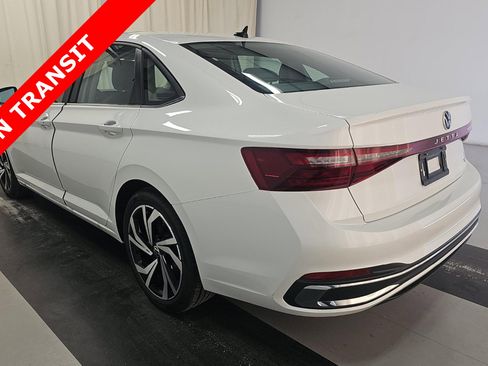 Used 2026 Volkswagen Jetta SEL FWD image 5