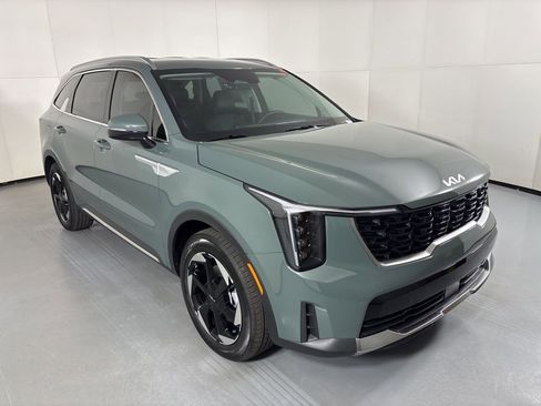 New 2026 Kia Sorento EX AWD/4WD image 2