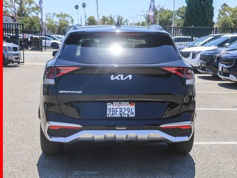 Certified 2023 Kia Sportage SX FWD image 8