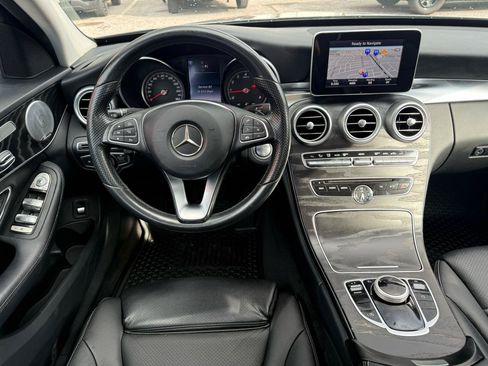 Used 2017 Mercedes-Benz C 300 4MATIC Sedan image 2