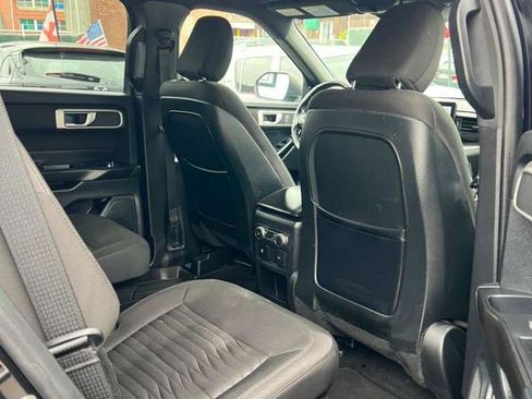 Used 2020 Ford Explorer XLT AWD/4WD image 20